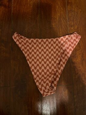 NWT Skatie Kelly Bottom in Slater Size Medium